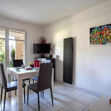 La Calmeraie By Interhome Lägenhet